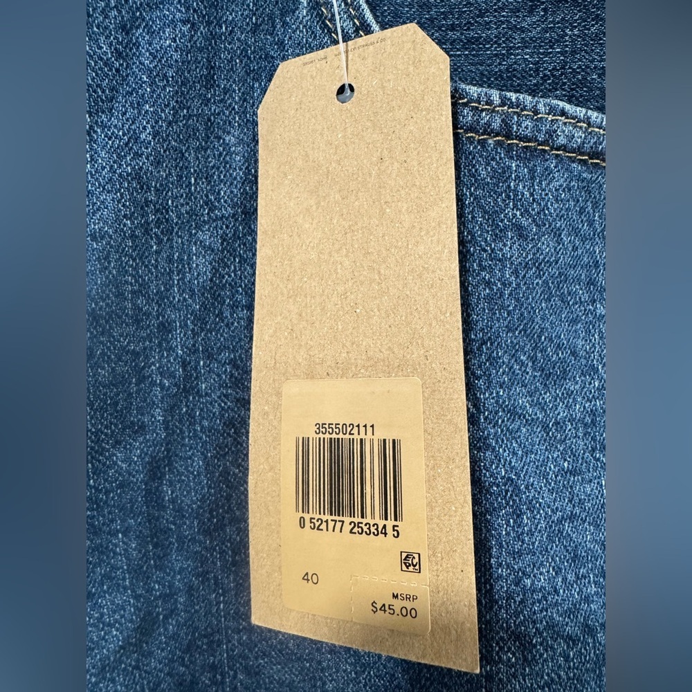 NWT Levi’s 550 Relaxed Men’s Jean Short - Picture 3 of 6
